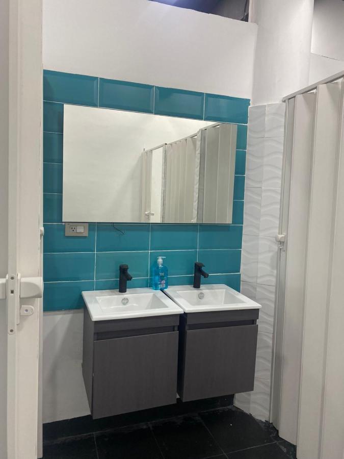 Hotel Hostal Caps San Diego メデジン エクステリア 写真